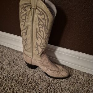 Men's vintage boots